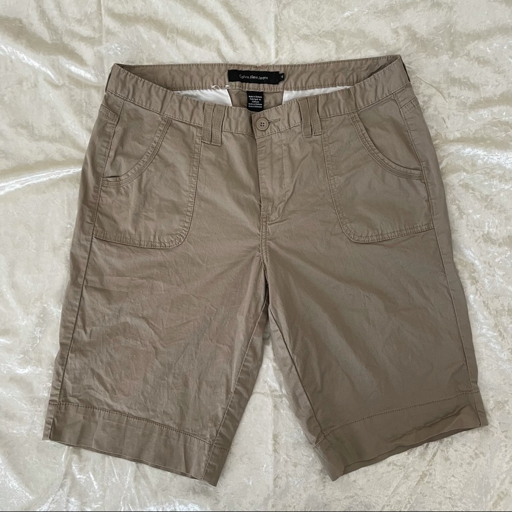 Calvin Klein Jeans Khaki Bermuda Shorts Utility Cargo Pockets Size 12